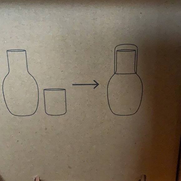 Rae Dunn water carafe set - Picture 4 of 7